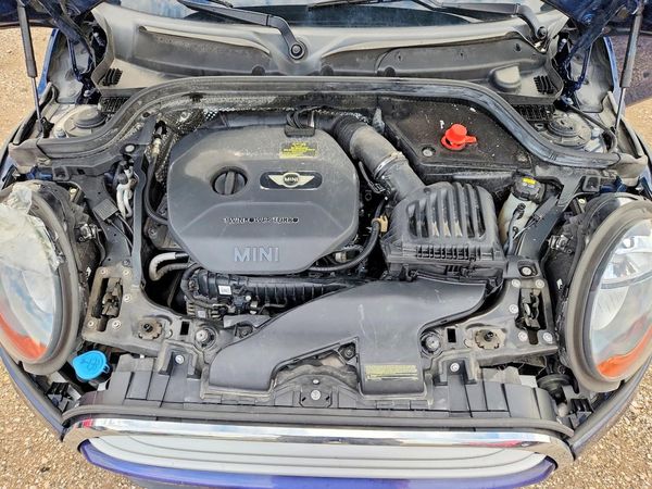 2015 MINI COOPER — Engine bay
