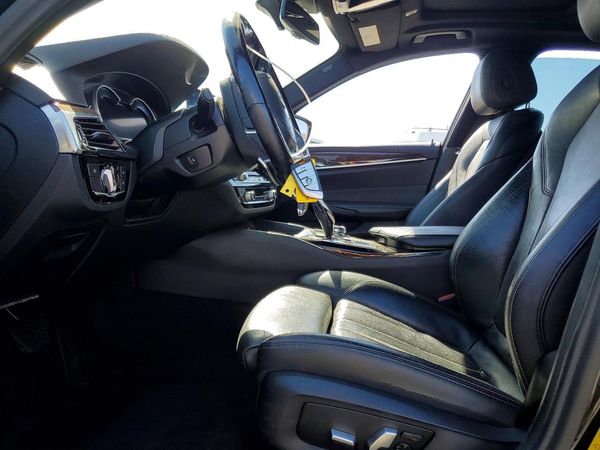 2018 BMW 530XE xDrive — DENT