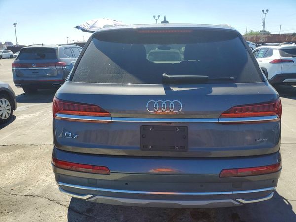 2020 AUDI Q7 quattro Premium Plus — DIRR