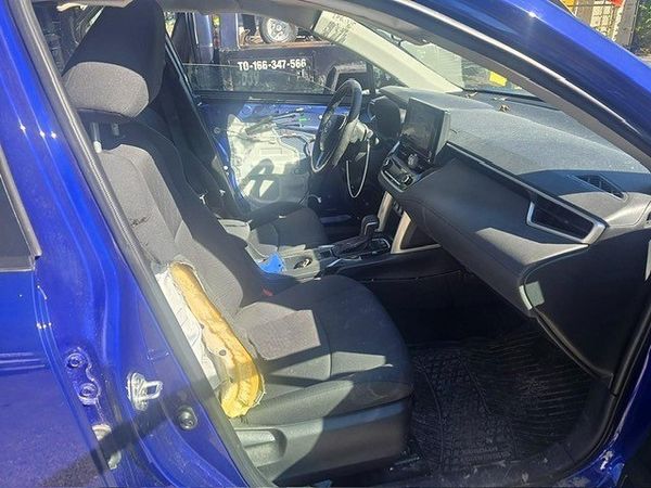 2023 TOYOTA COROLLA CROSS LE