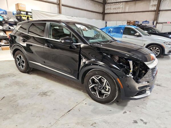 2025 KIA SPORTAGE LX — Passenger 3/4
