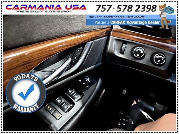 2017 CADILLAC ESCALADE