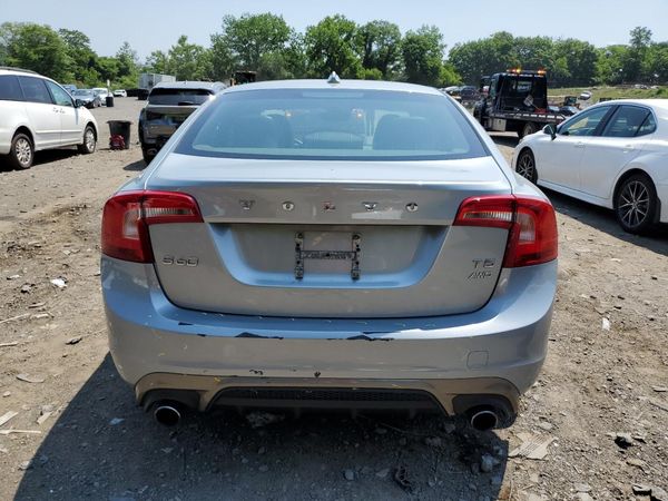 2018 VOLVO S60