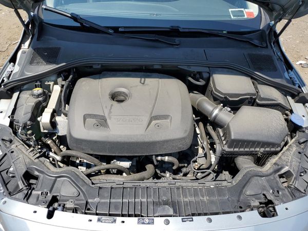 2018 VOLVO S60