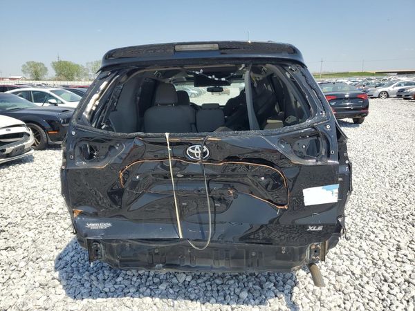 2014 TOYOTA SIENNA