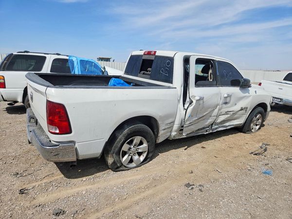 2013 RAM 1500 SLT