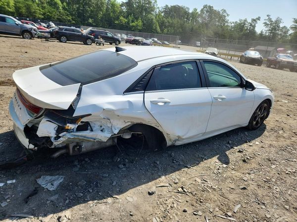 2021 HYUNDAI ELANTRA SEL w/ Premium Pkg