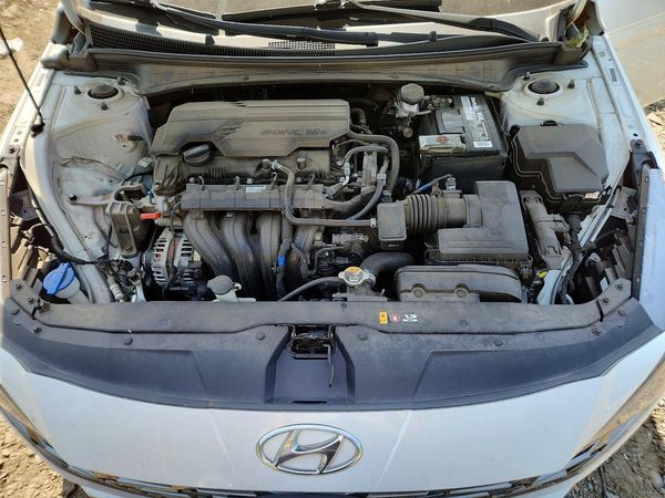 2021 HYUNDAI ELANTRA SEL w/ Premium Pkg