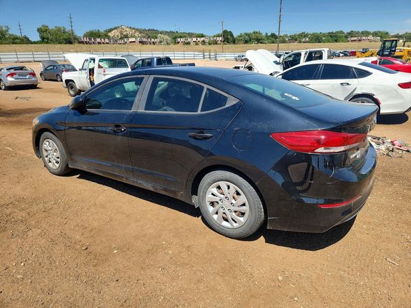 2018 HYUNDAI ELANTRA SE
