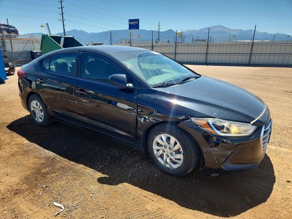 2018 HYUNDAI ELANTRA SE
