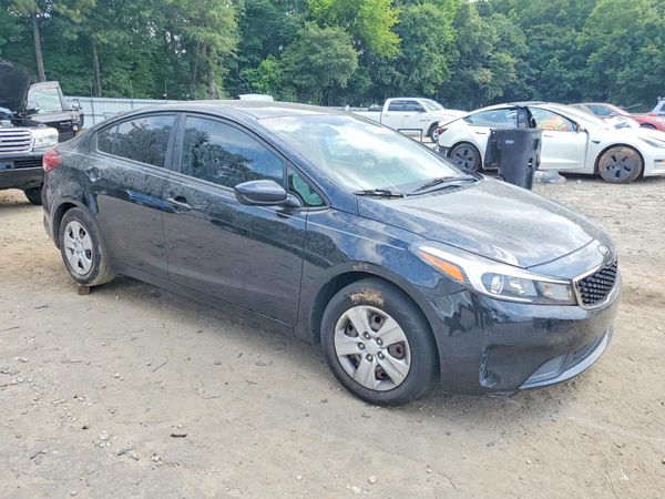 2017 KIA FORTE LX Base
