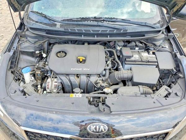 2017 KIA FORTE LX Base
