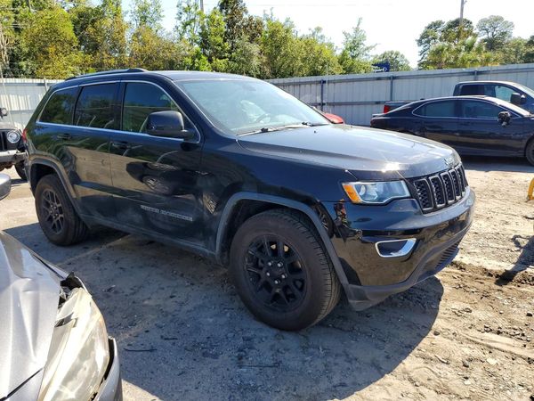 2017 JEEP GRAND CHEROKEE LAREDO 4X2