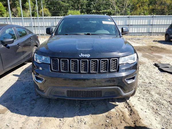2017 JEEP GRAND CHEROKEE LAREDO 4X2