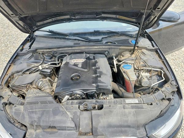 2013 AUDI A4 quattro Premium Plus — Engine bay