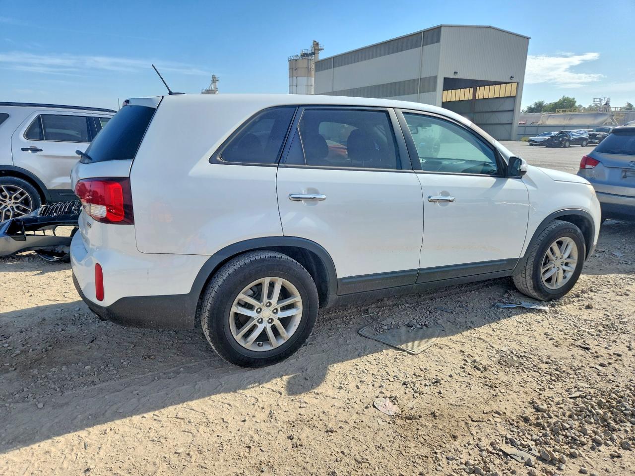 2015 KIA SORENTO GL
