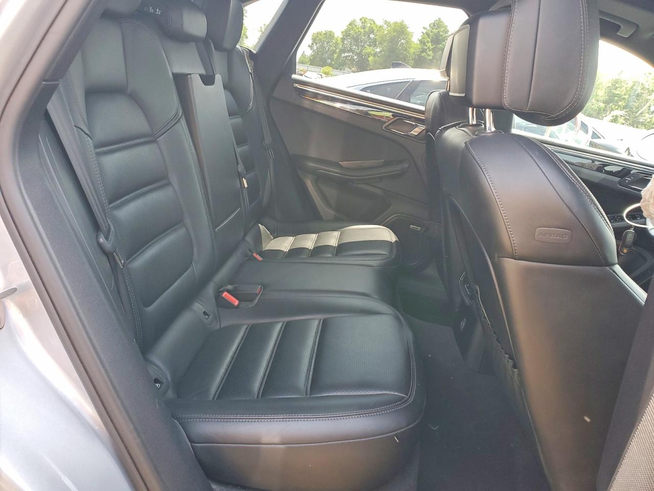 2018 PORSCHE MACAN Macan S