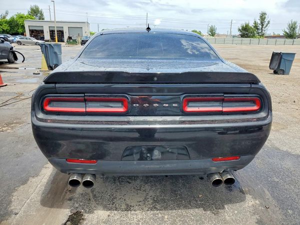 2015 DODGE CHALLENGER SXT Plus