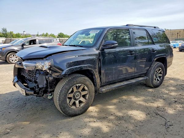 2020 TOYOTA 4RUNNER