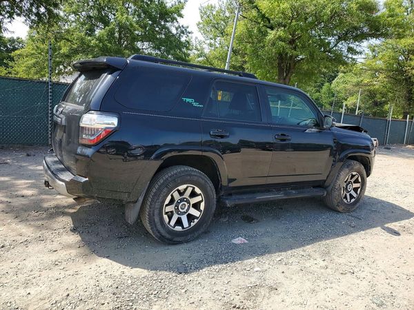 2020 TOYOTA 4RUNNER