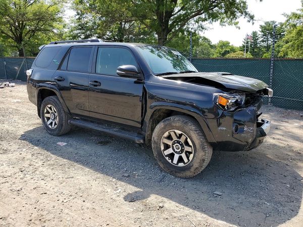 2020 TOYOTA 4RUNNER
