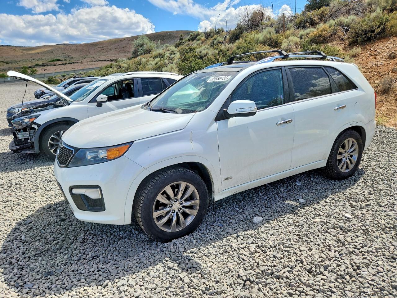 2012 KIA SORENTO TOP (High Grade) — Front 3/4