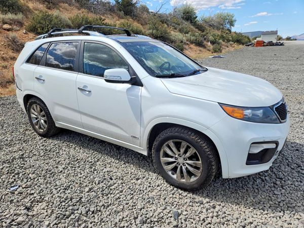 2012 KIA SORENTO TOP (High Grade) — Passenger 3/4