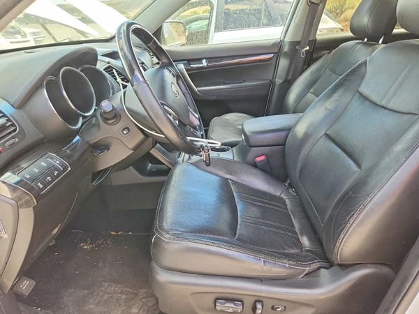 2012 KIA SORENTO TOP (High Grade) — DENT