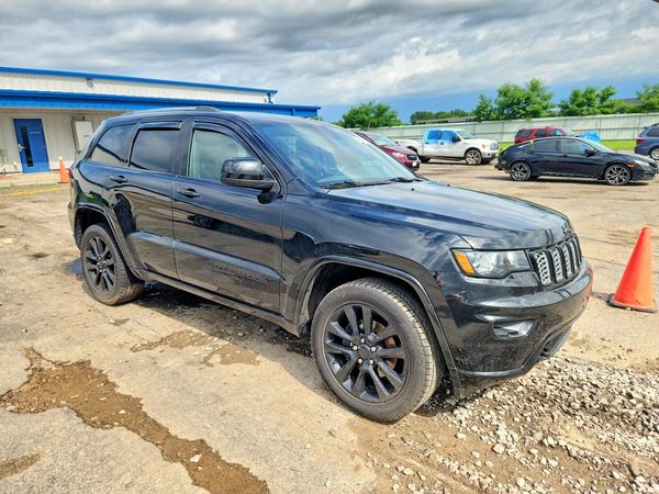 2018 JEEP GRAND CHEROKEE LAREDO 4X4
