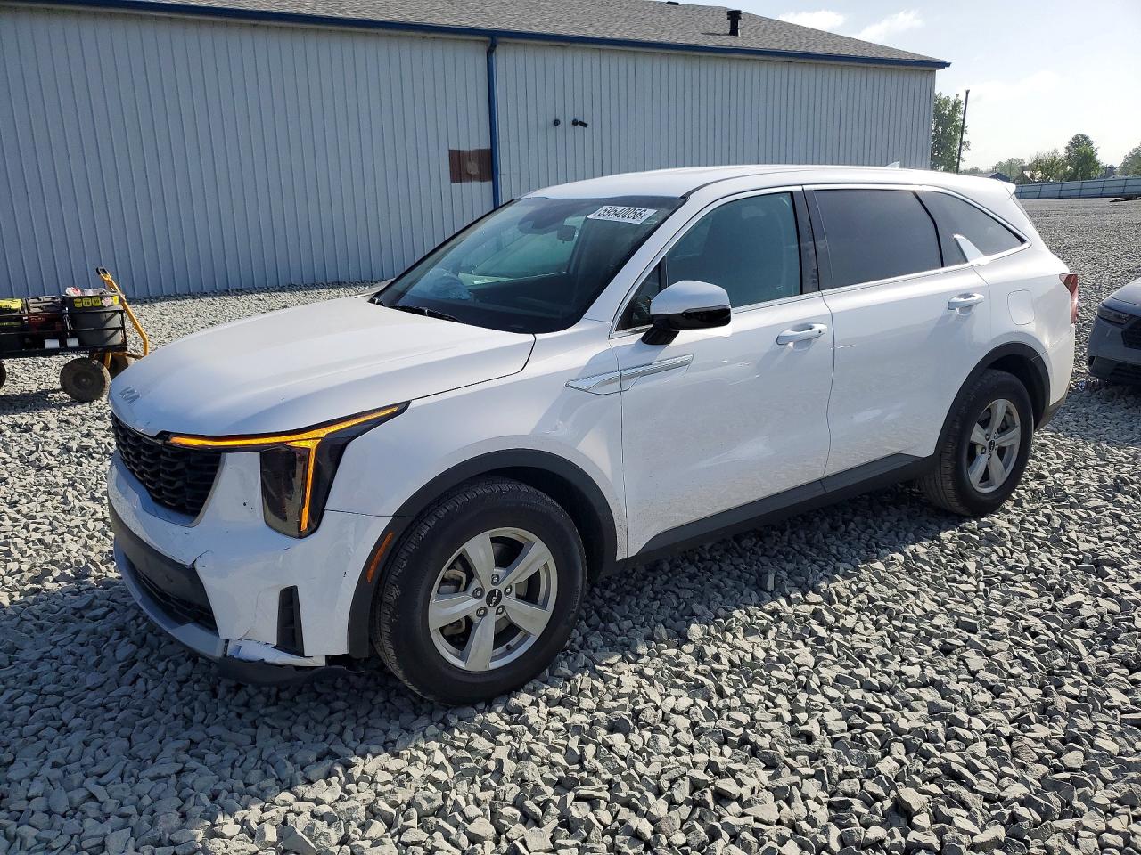 2025 KIA SORENTO LX