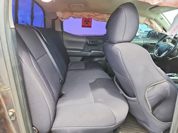 2016 TOYOTA TACOMA