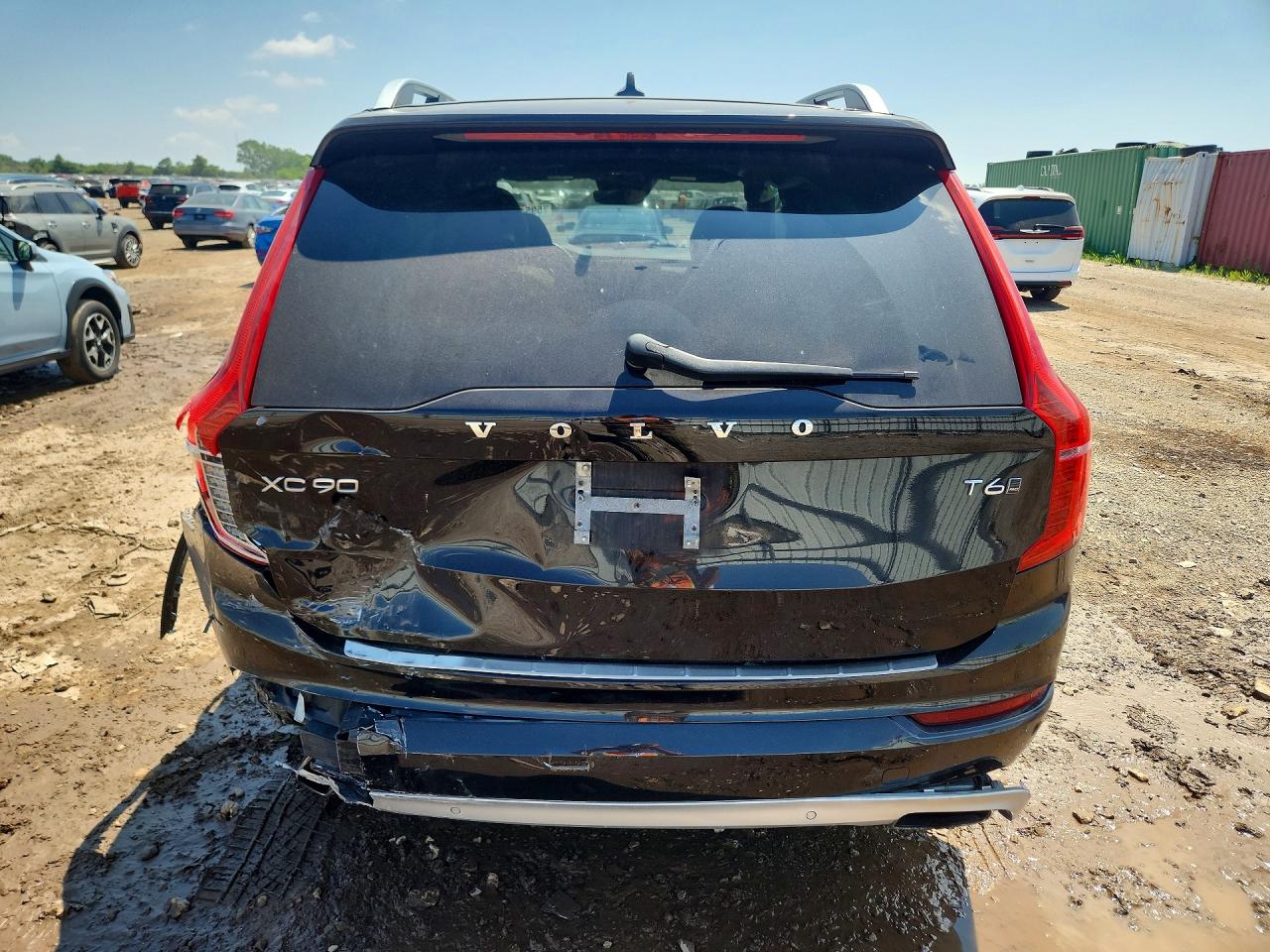 2017 VOLVO XC90 Momentum