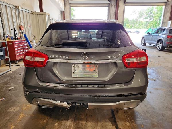 2019 MERCEDES-BENZ GLA GLA250-4M