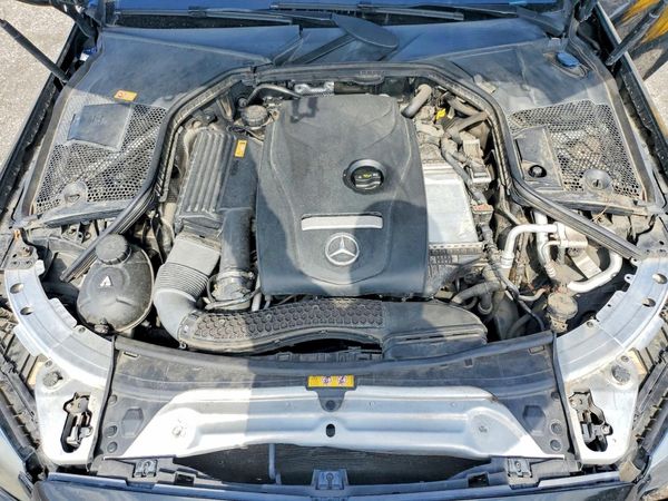 2016 MERCEDES-BENZ C C300
