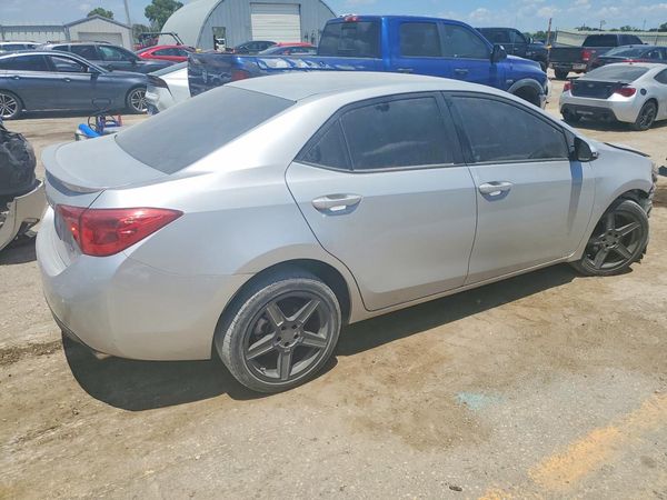 2017 TOYOTA COROLLA