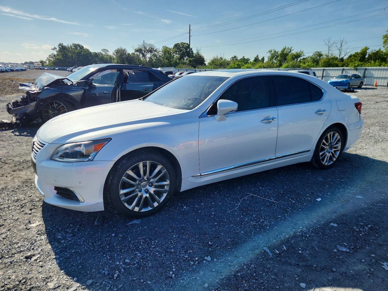 2016 LEXUS LS 460