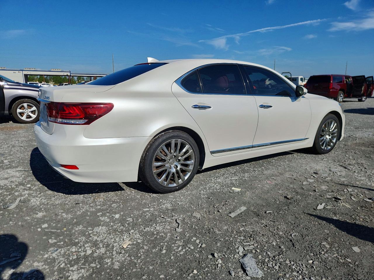 2016 LEXUS LS 460