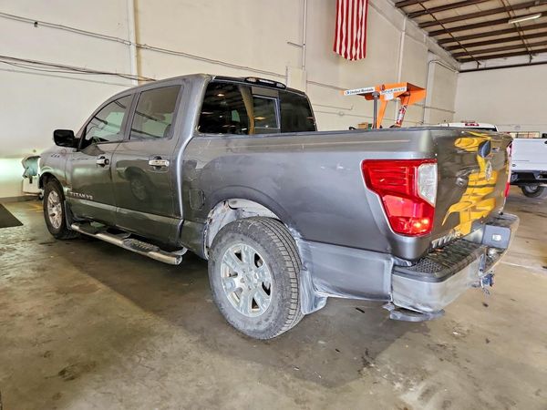 2018 NISSAN TITAN