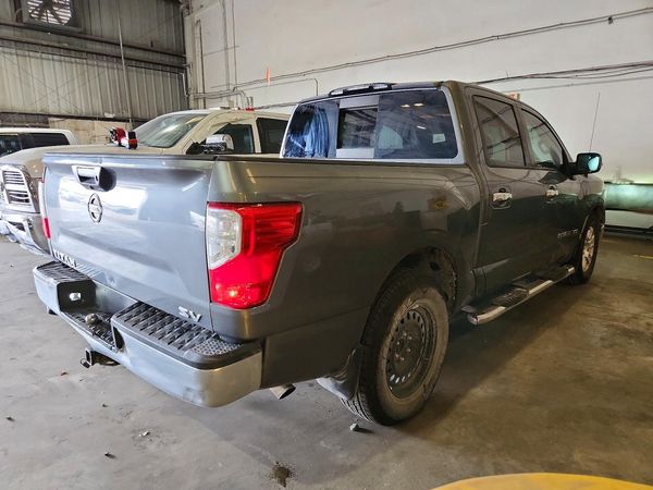 2018 NISSAN TITAN