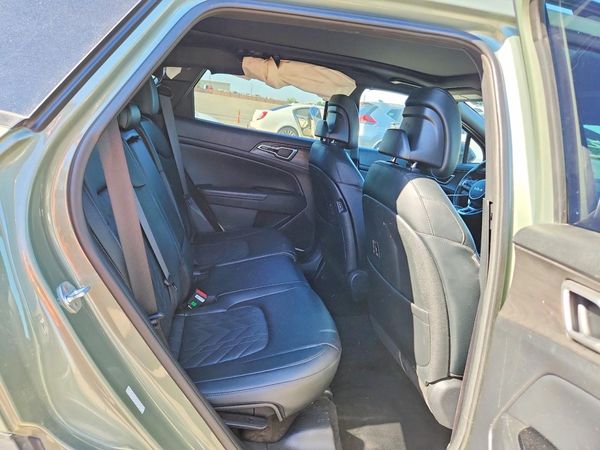 2023 KIA SPORTAGE X-LINE