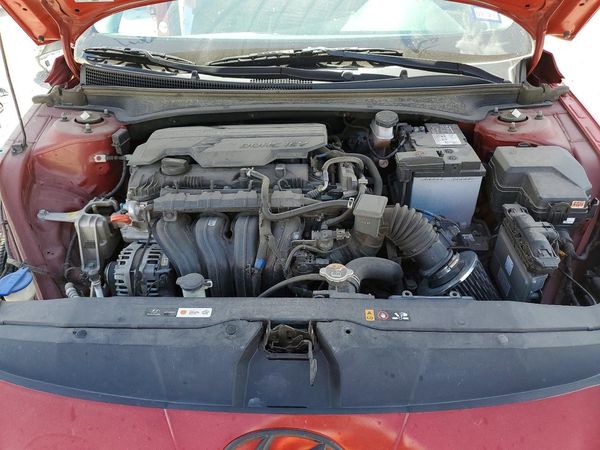 2023 HYUNDAI ELANTRA SE