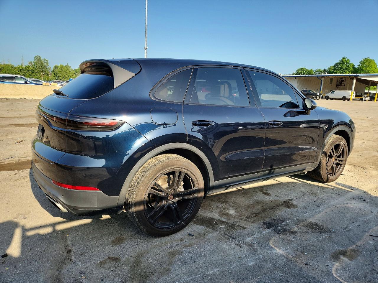 2019 PORSCHE CAYENNE