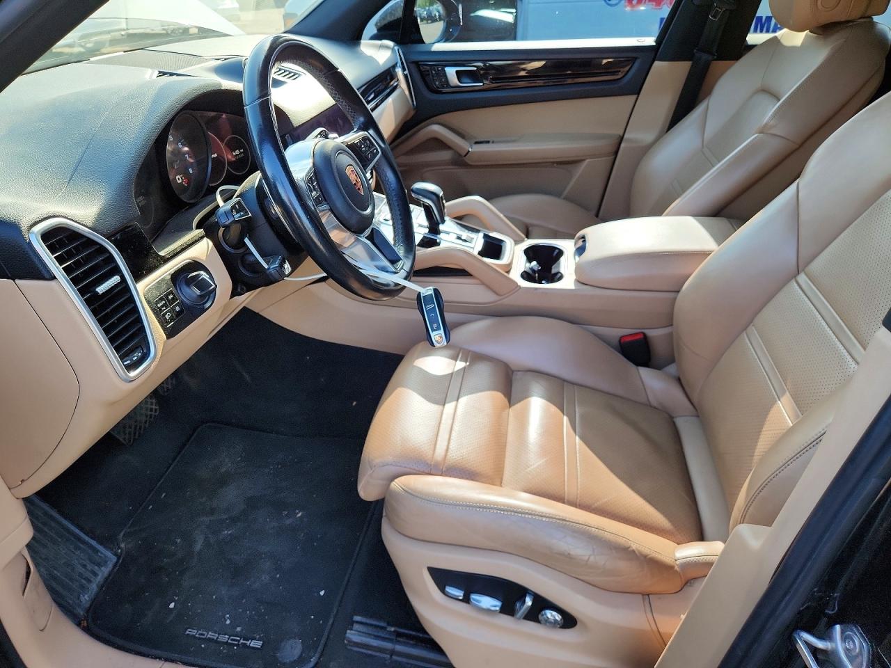 2019 PORSCHE CAYENNE