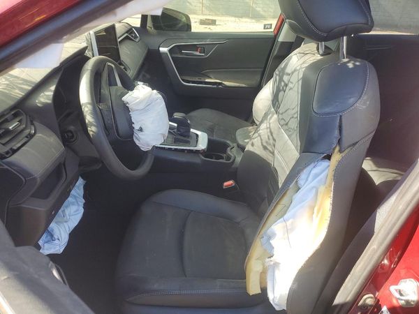 2025 TOYOTA RAV4 — DENT
