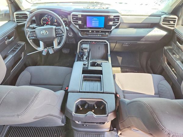 2024 TOYOTA TUNDRA SR5