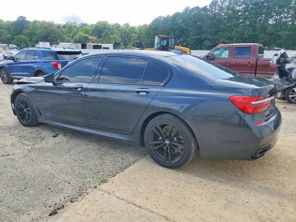 2016 BMW 750 xDrive