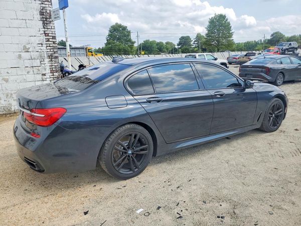 2016 BMW 750 xDrive