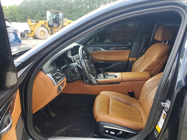 2016 BMW 750 xDrive