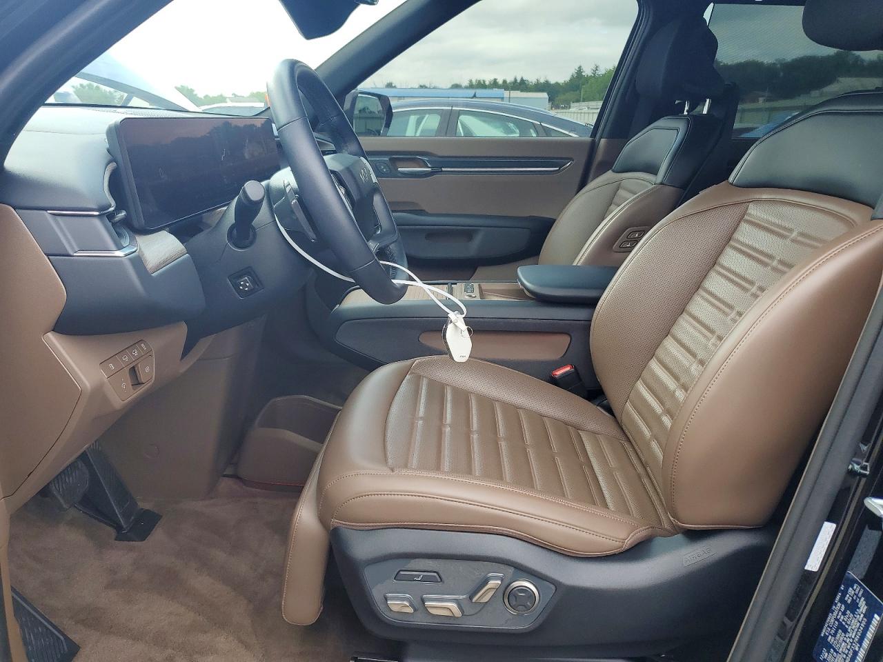 2024 KIA EV9 Land
