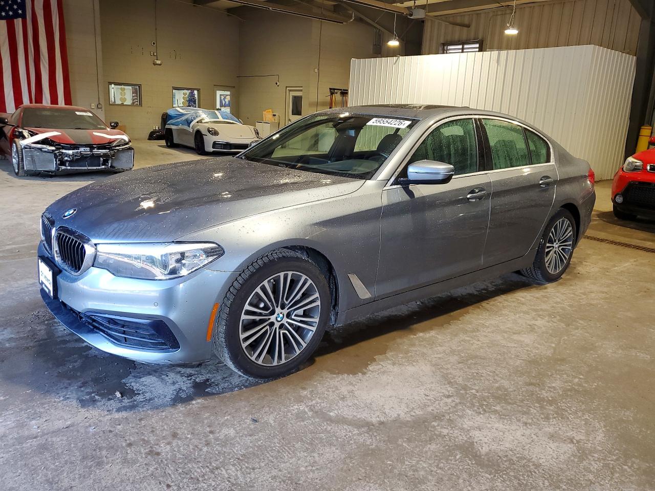 2019 BMW 530